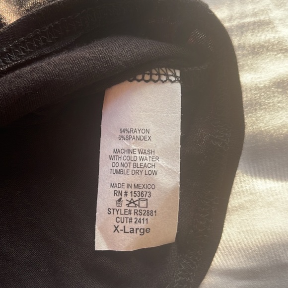 Dirtee Laundry Happy Tank Top - Picture 9 of 9